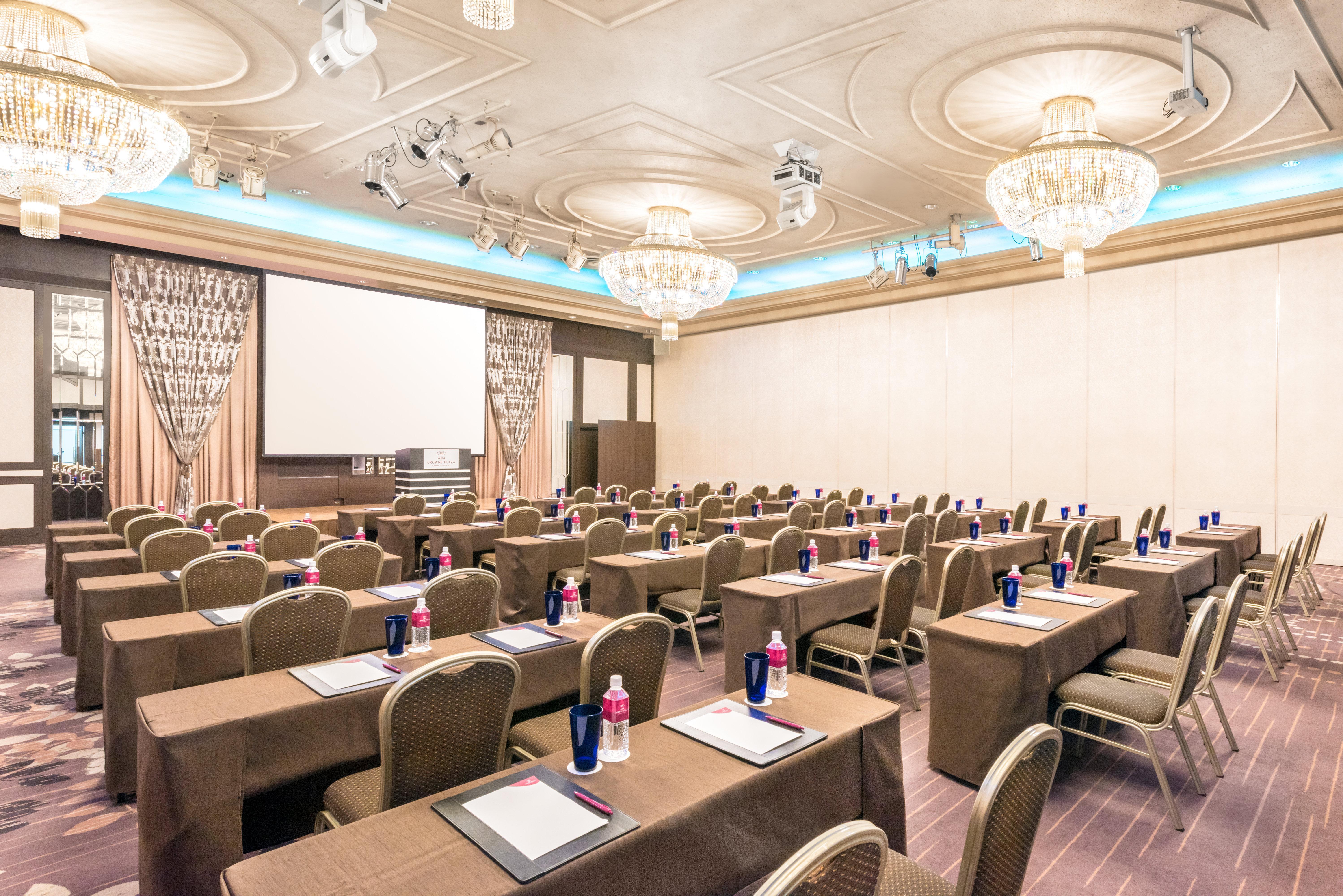 Ana Crowne Plaza Kumamoto New Sky By Ihg Hotell Exteriör bild